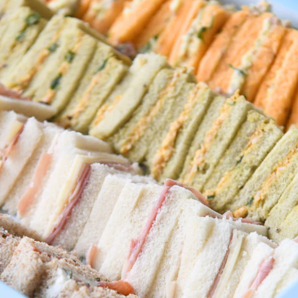 - Bandeja Mini sándwiches -