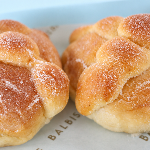 - Pan de muertos -